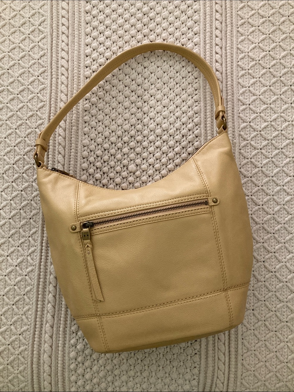 The Sak Leather Shoulder Hobo in Light Buttery Yellow